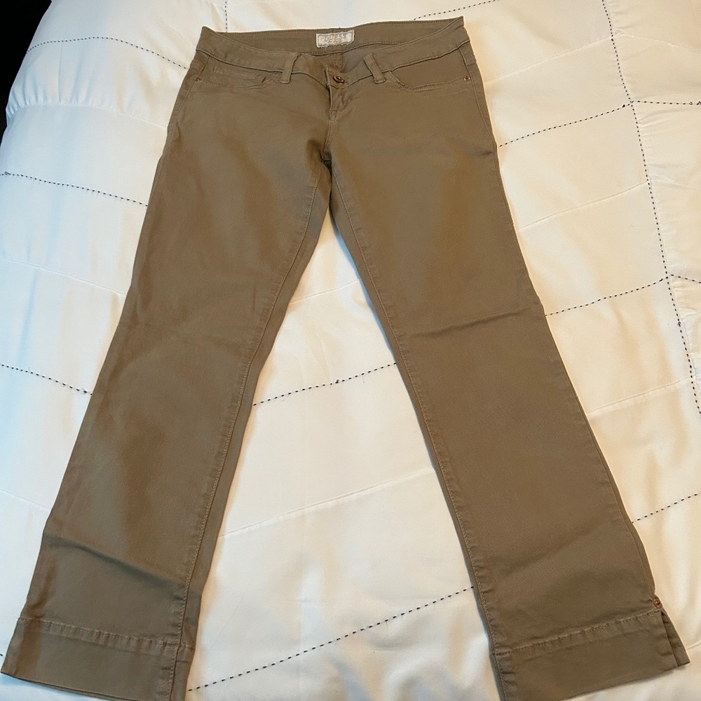 Guess brand capris